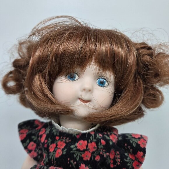 Vintage Armand Marseille D. R. G. M. Germany 243 Porcelain Doll, 8.5" w/ Stand - Picture 6 of 12